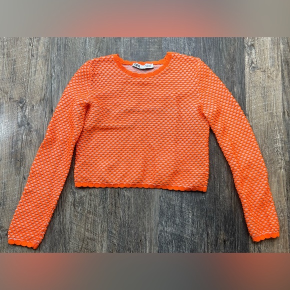 Zara Neon Orange Fishnet Cropped Sweater Size Small - Picture 2 of 11